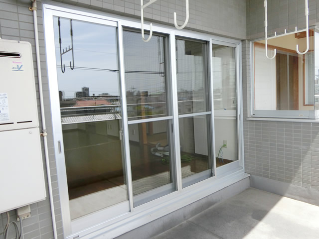 窓のリフォーム　カバー工法によるサッシ取替工事　施工事例　名古屋市昭和区